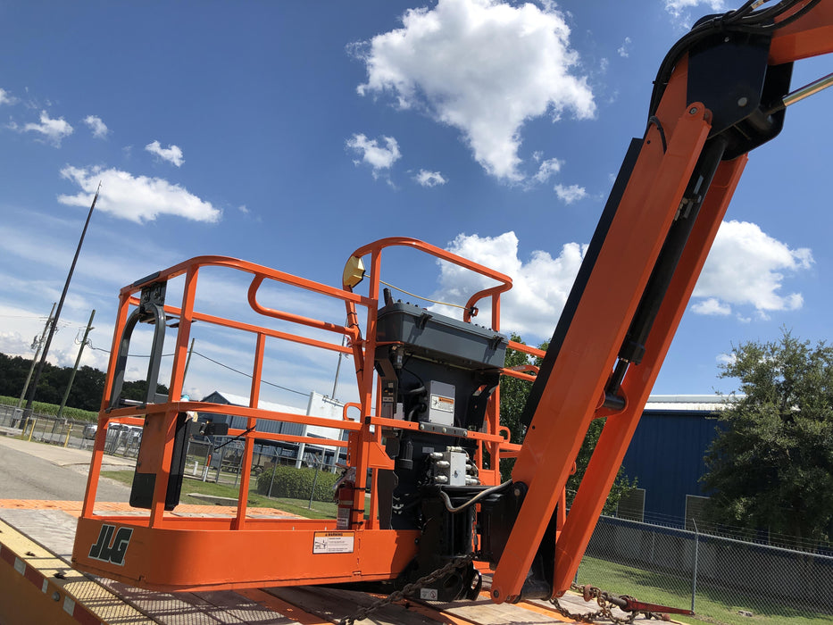 2020 JLG 800AJ