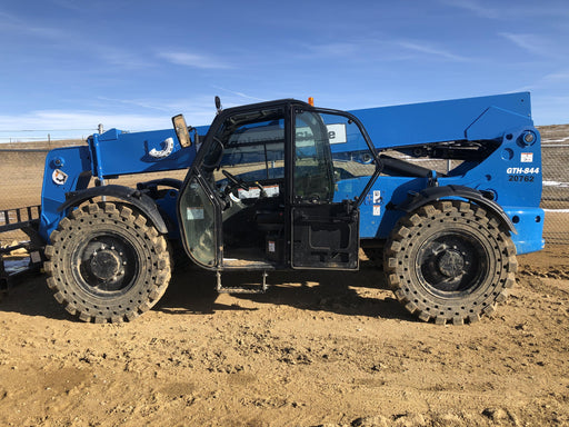 2018 Genie GTH-844 Genie GTH-844 w/Enclosed Cab w/HVAC, Work Lights, Solid Tires, Beacon, 60" Carriage and Forks