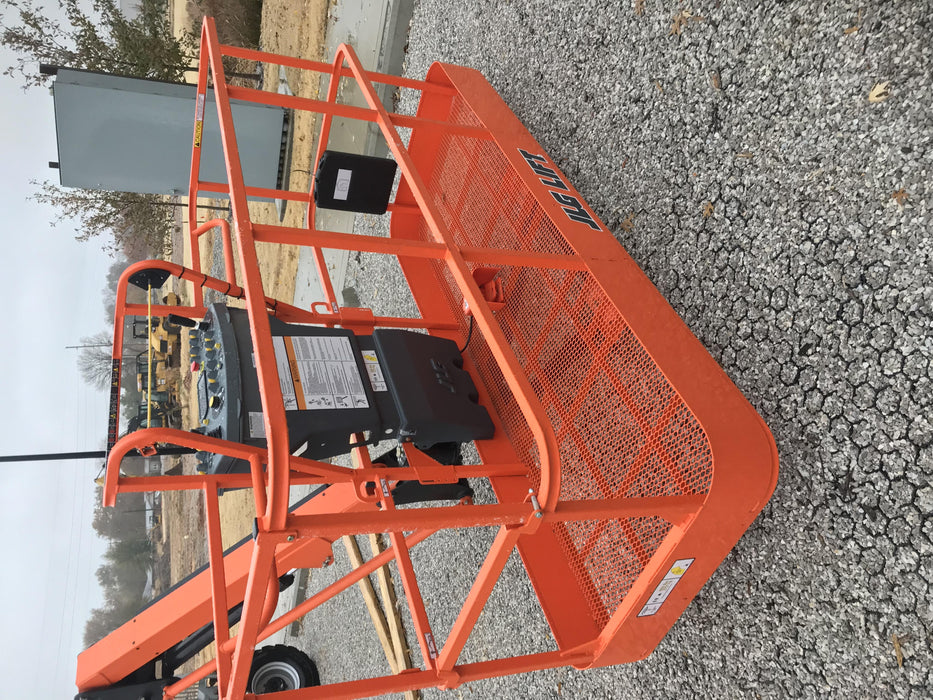 2019 JLG 460SJ
