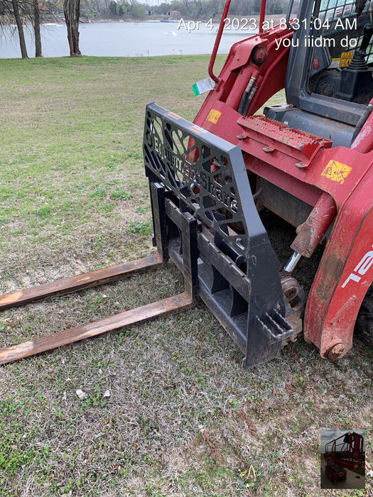 2022 PALADIN 48" Pallet Forks - Paladin