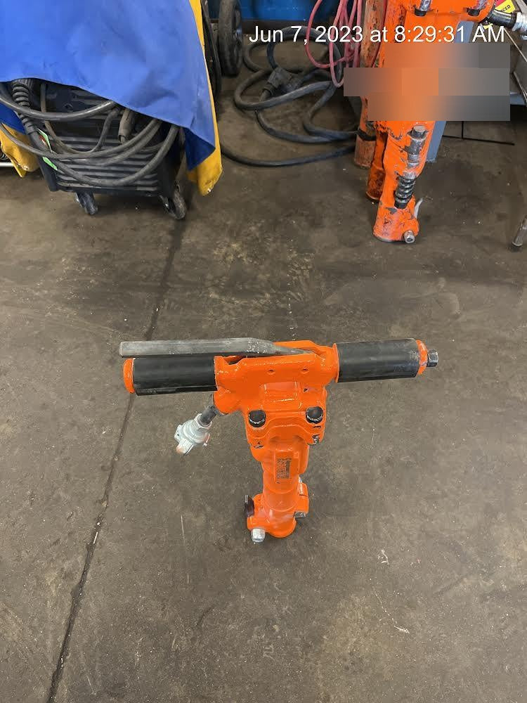 2020 MICHIGAN PNEUMATIC MP-30-1