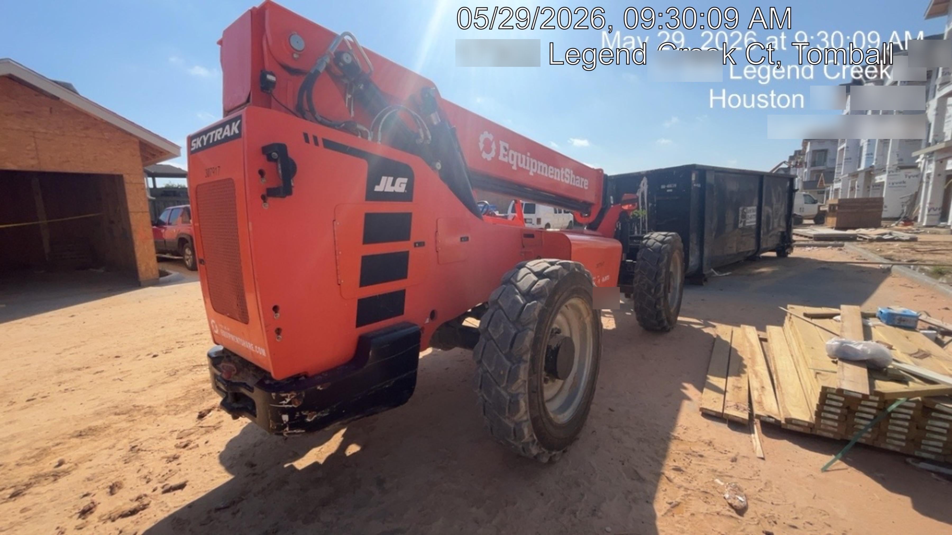 2023 SKYTRAK 8042