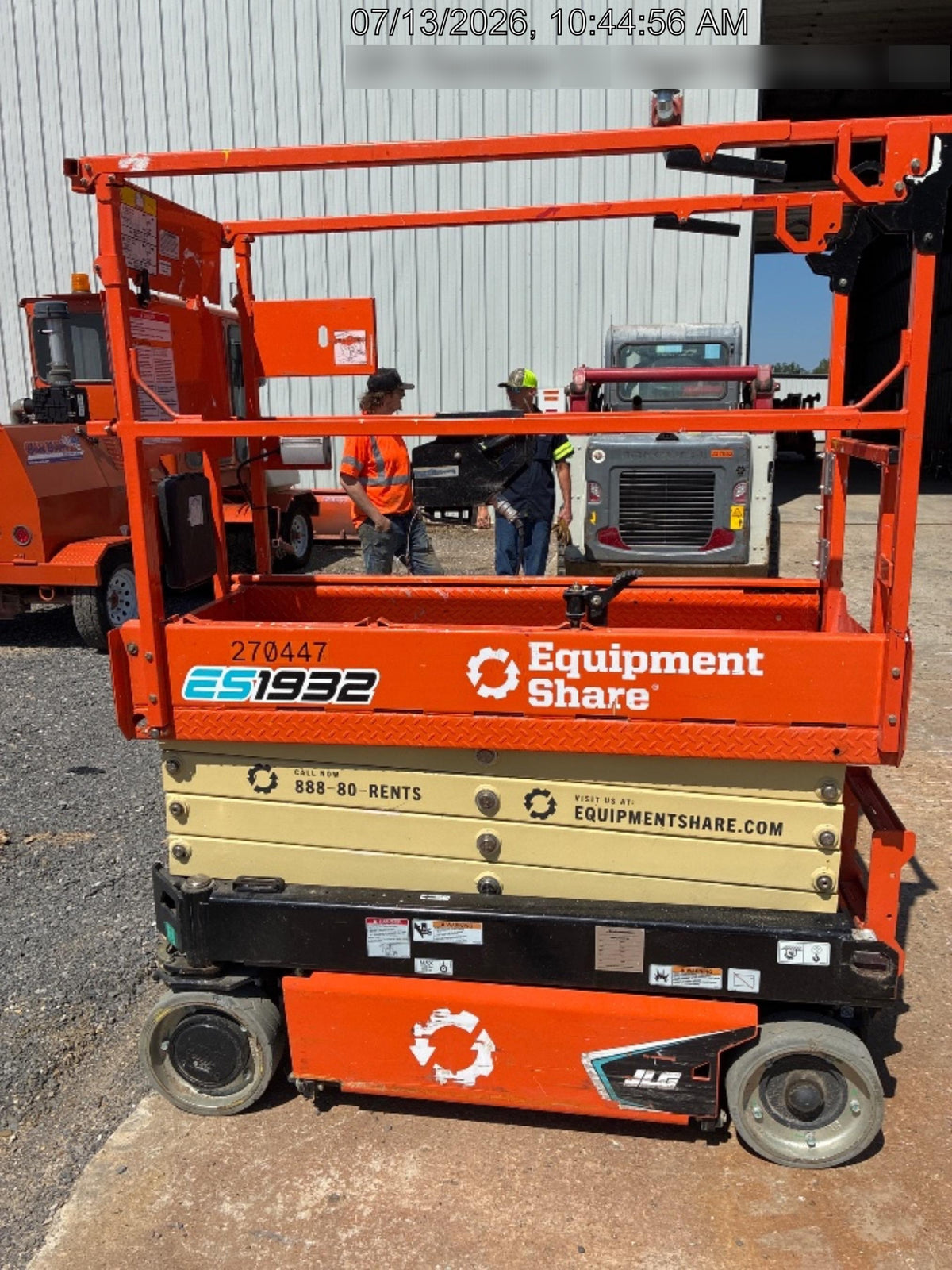 2022 JLG ES1932