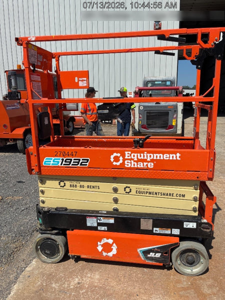2022 JLG ES1932