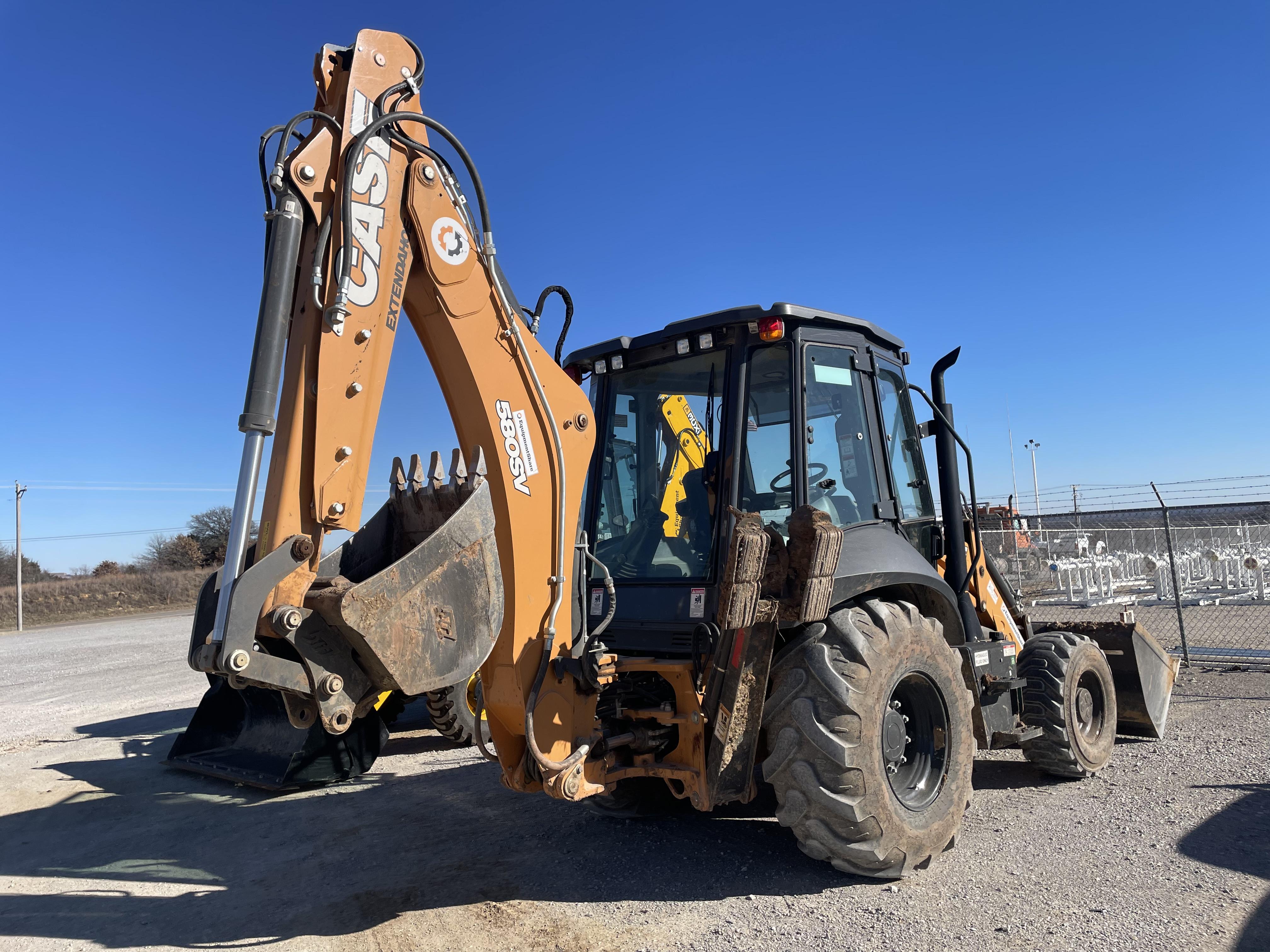 2023 CASE 580SV