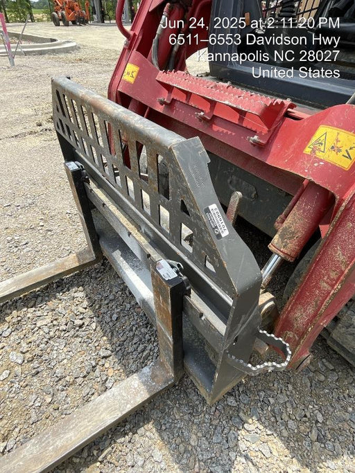 2025 JOHN DEERE 48" Pallet Forks - John Deere