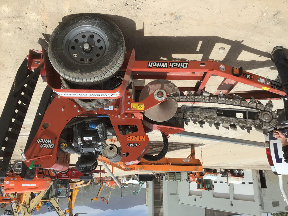 2020 DITCH WITCH C24XA