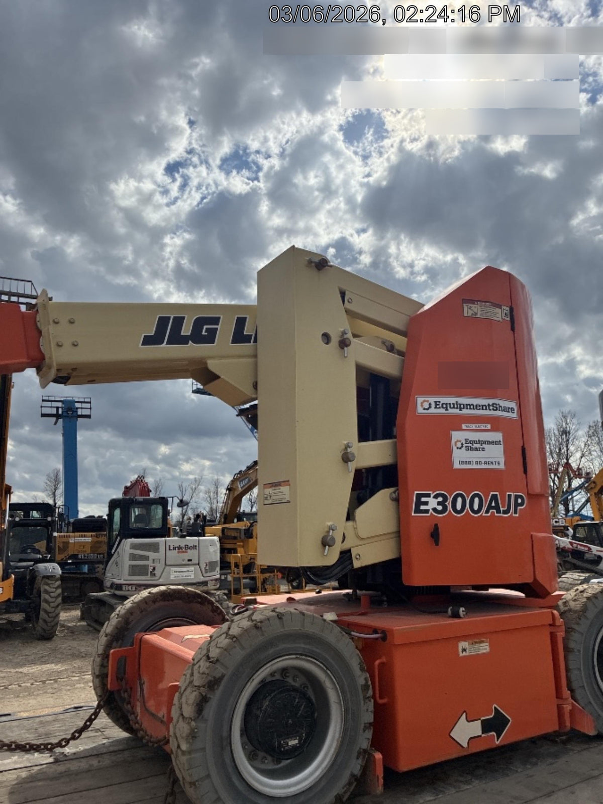 2019 JLG E300AJP