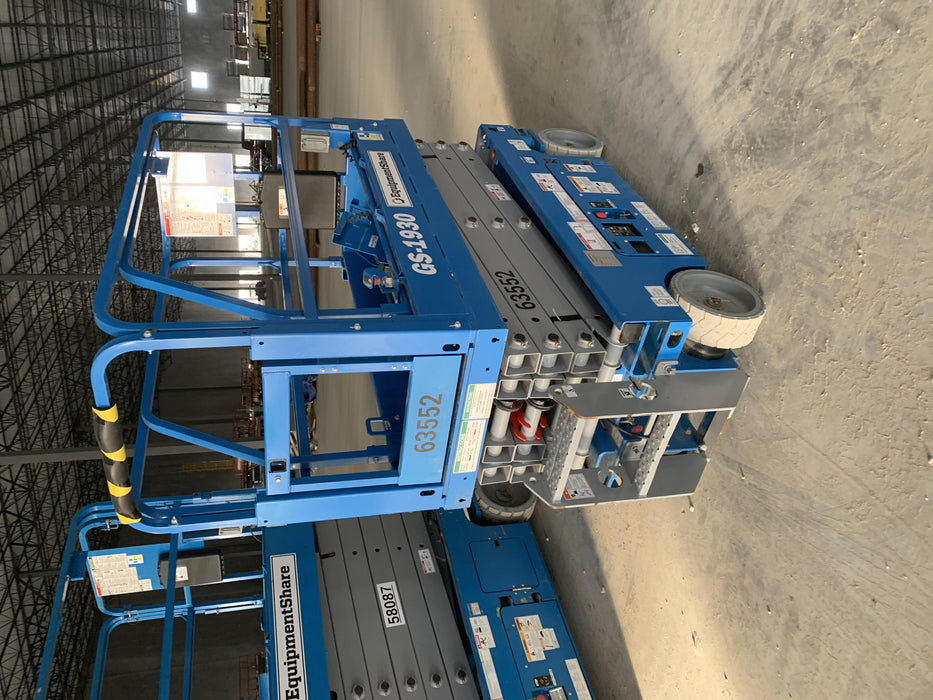 2020 Genie GS-1930 Solid Non Marking Tires, Beacon, Folding rails with half height swing gate