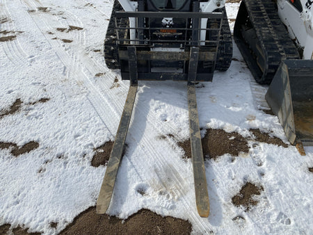 2022 ARROW MATERIAL HANDLING 60" Pallet Forks - Arrow