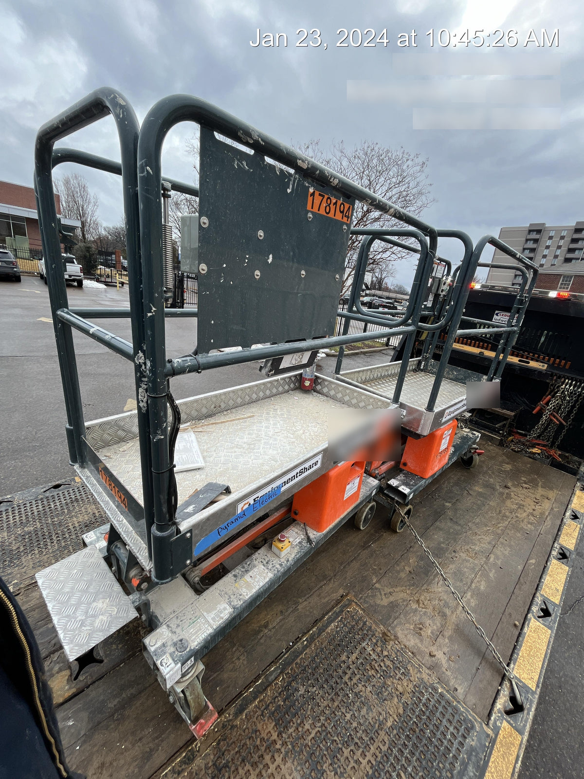 2021 JLG 1030P