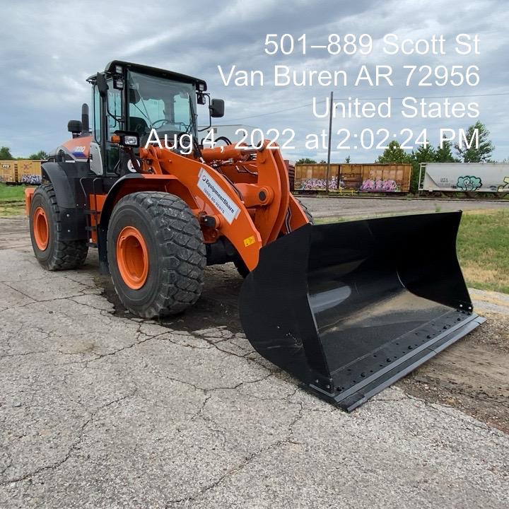 2022 HITACHI ZW220-6
