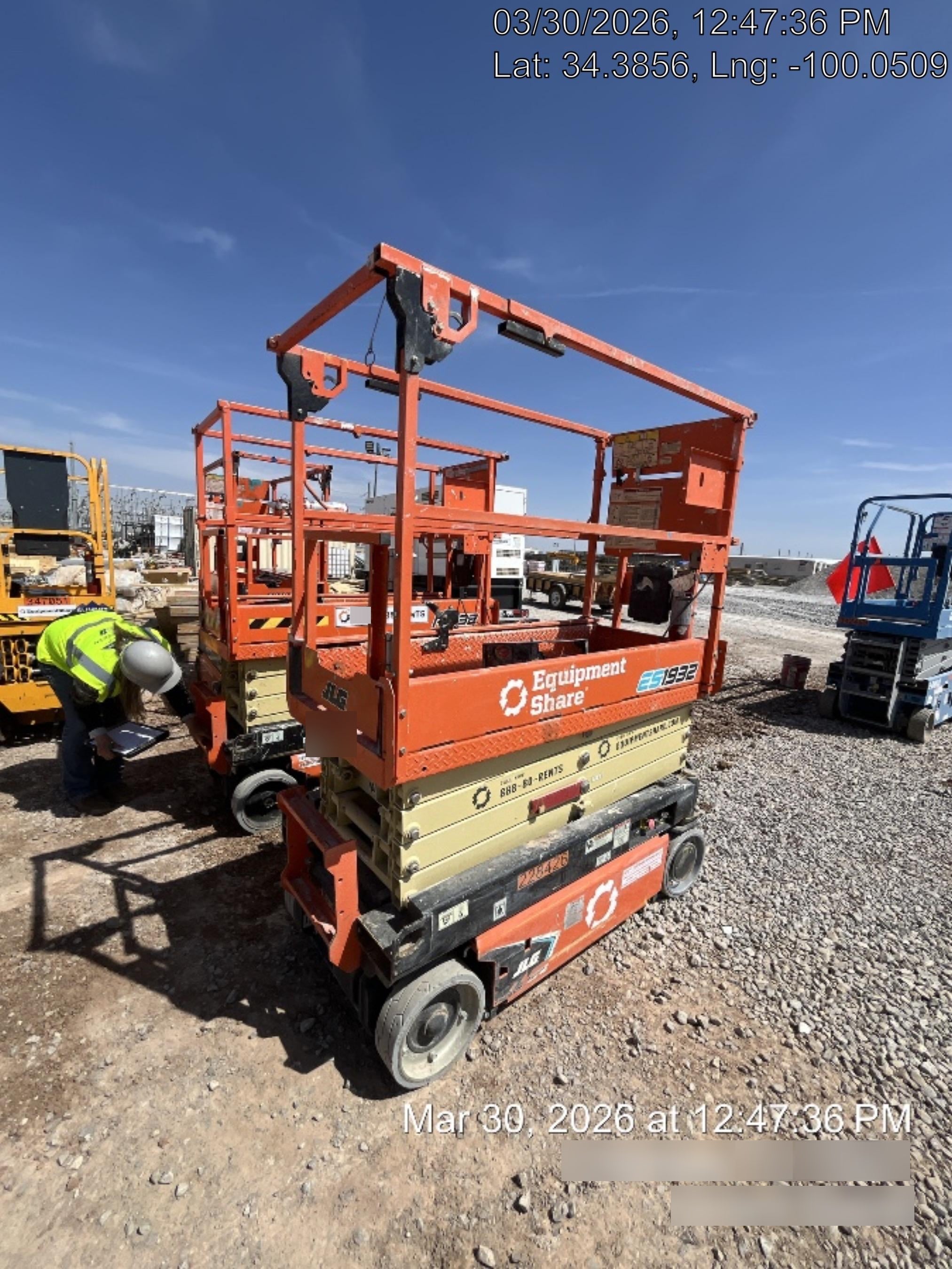 2022 JLG ES1932