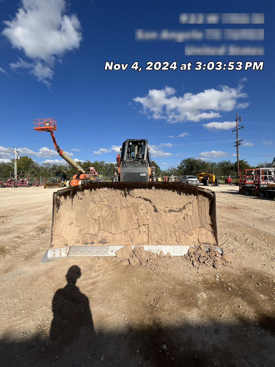 2015 CASE 2050M