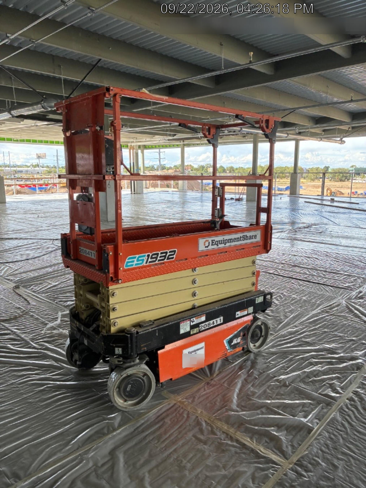 2022 JLG ES1932