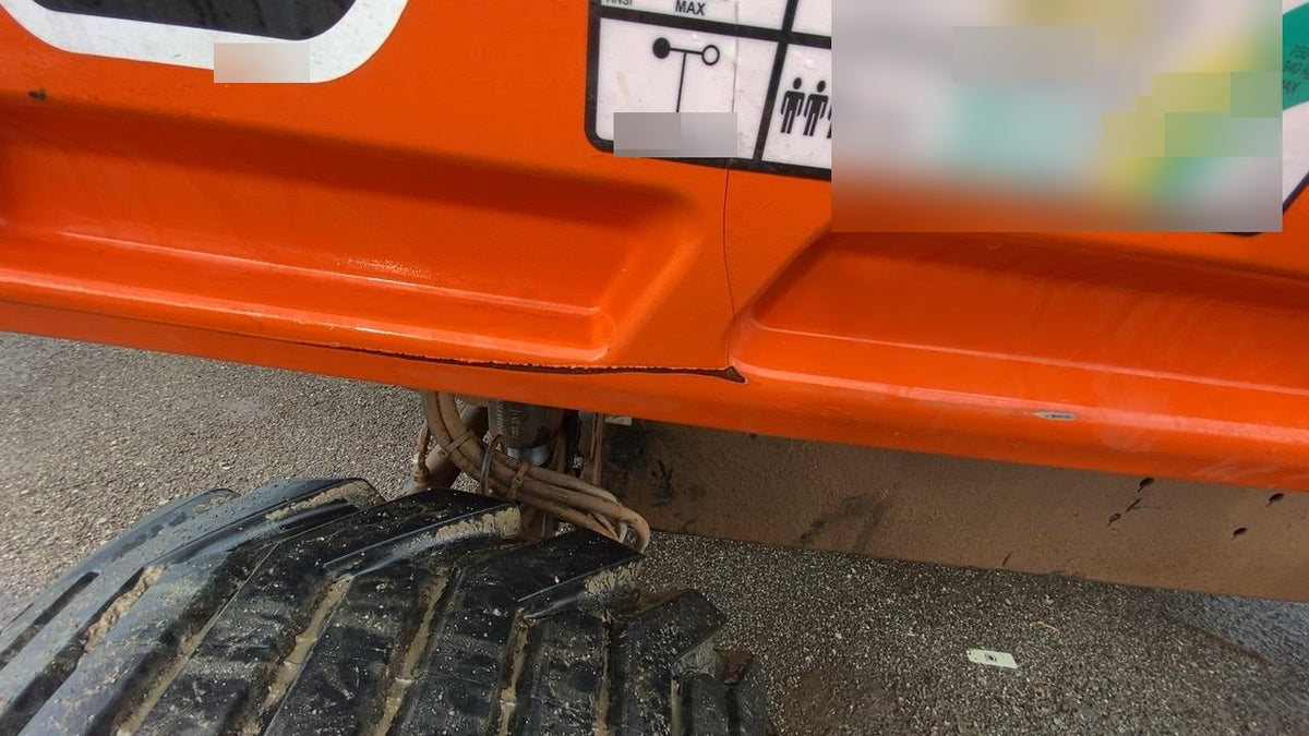 2023 JLG 660SJ