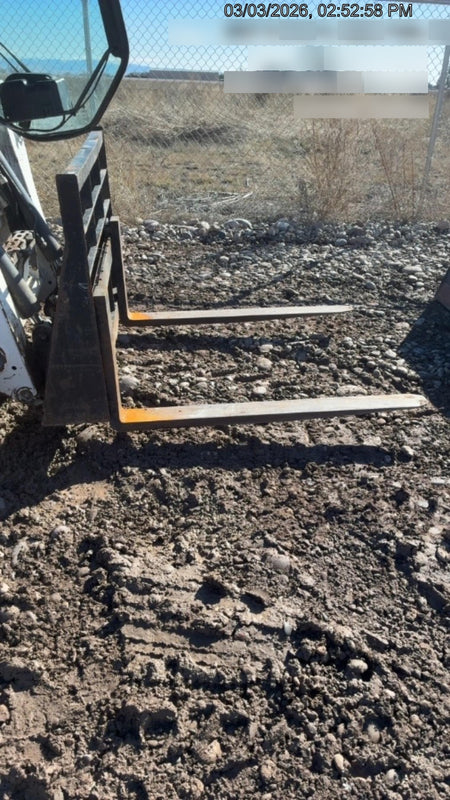 2018 ARROW MATERIAL HANDLING 48" Pallet Forks - Arrow