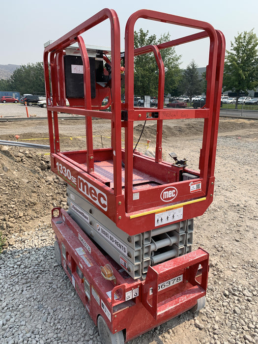 2020 MEC 1330SE Solid NM Tires, Steel Swing out Doors, LCS, Beacon, 900W Inverter