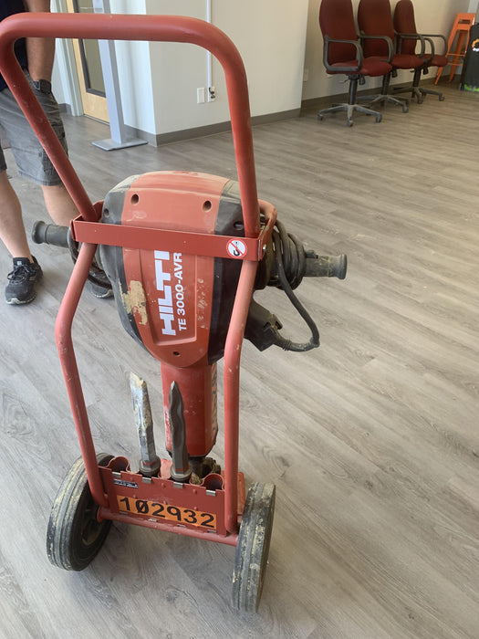 2020 HILTI TE 3000-AVR