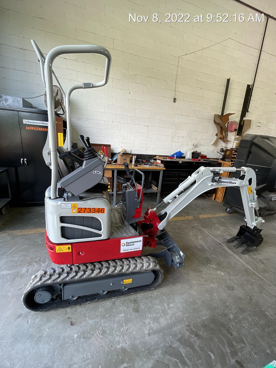 2022 TAKEUCHI TB210R