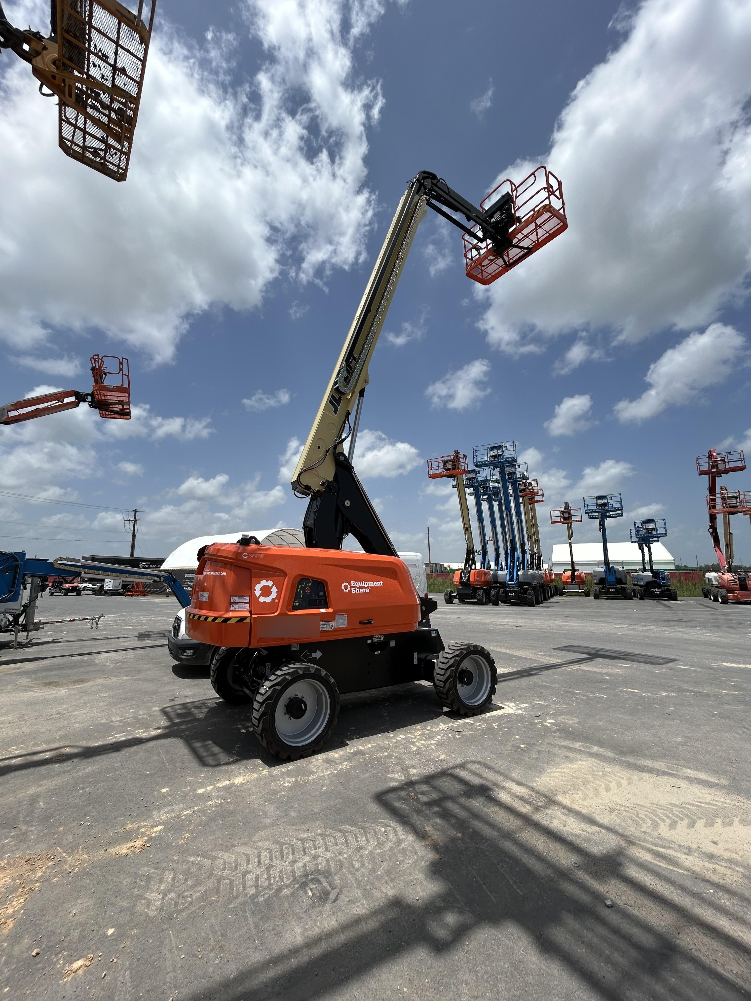 2026 JLG 660SJ