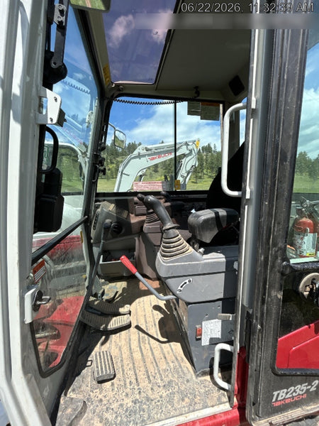 2025 TAKEUCHI TB235-2CR