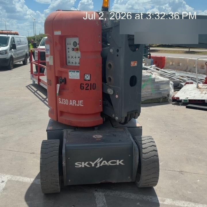 2017 SKYJACK SJ30 AJE