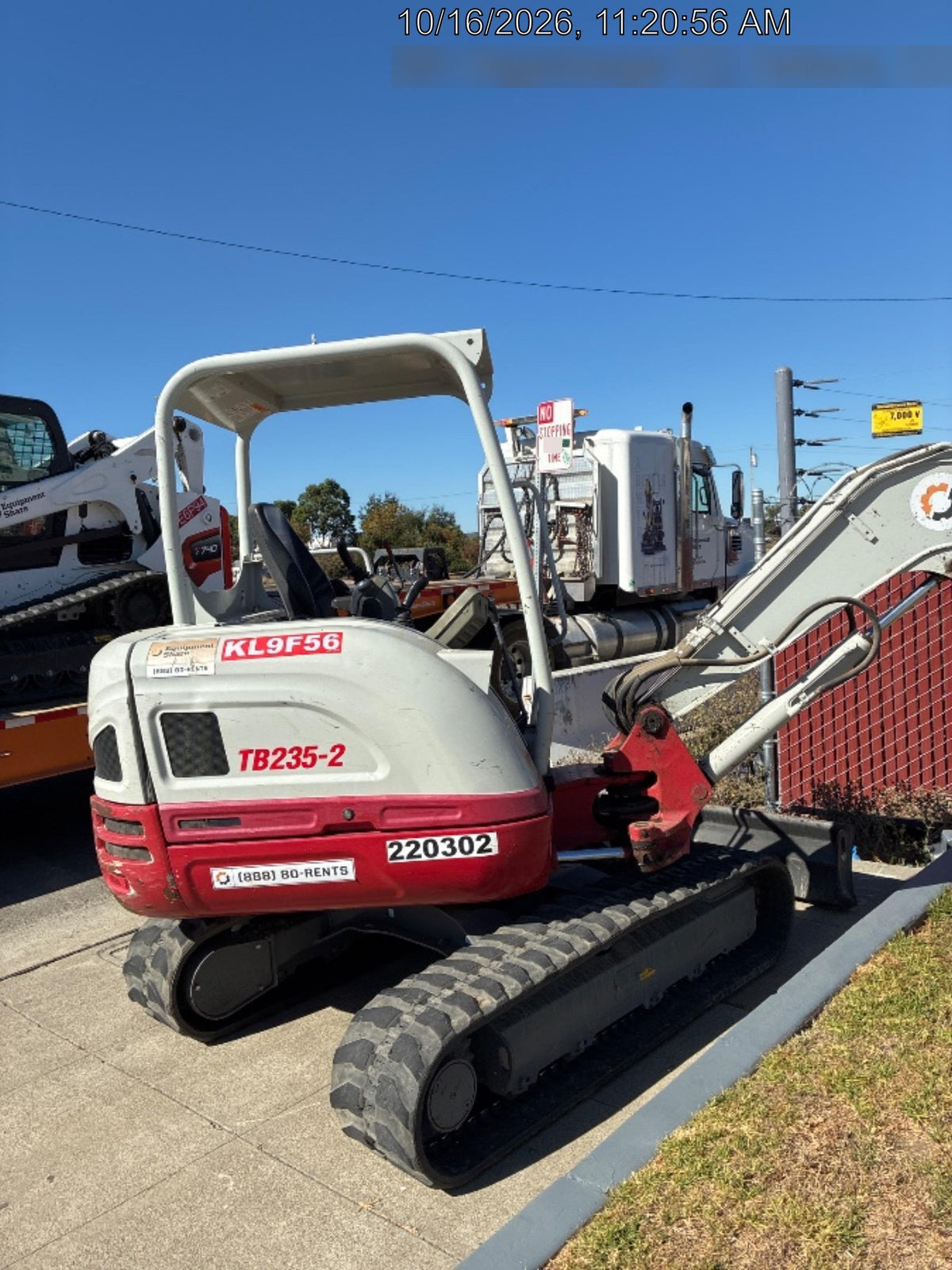 2022 TAKEUCHI TB235-2R