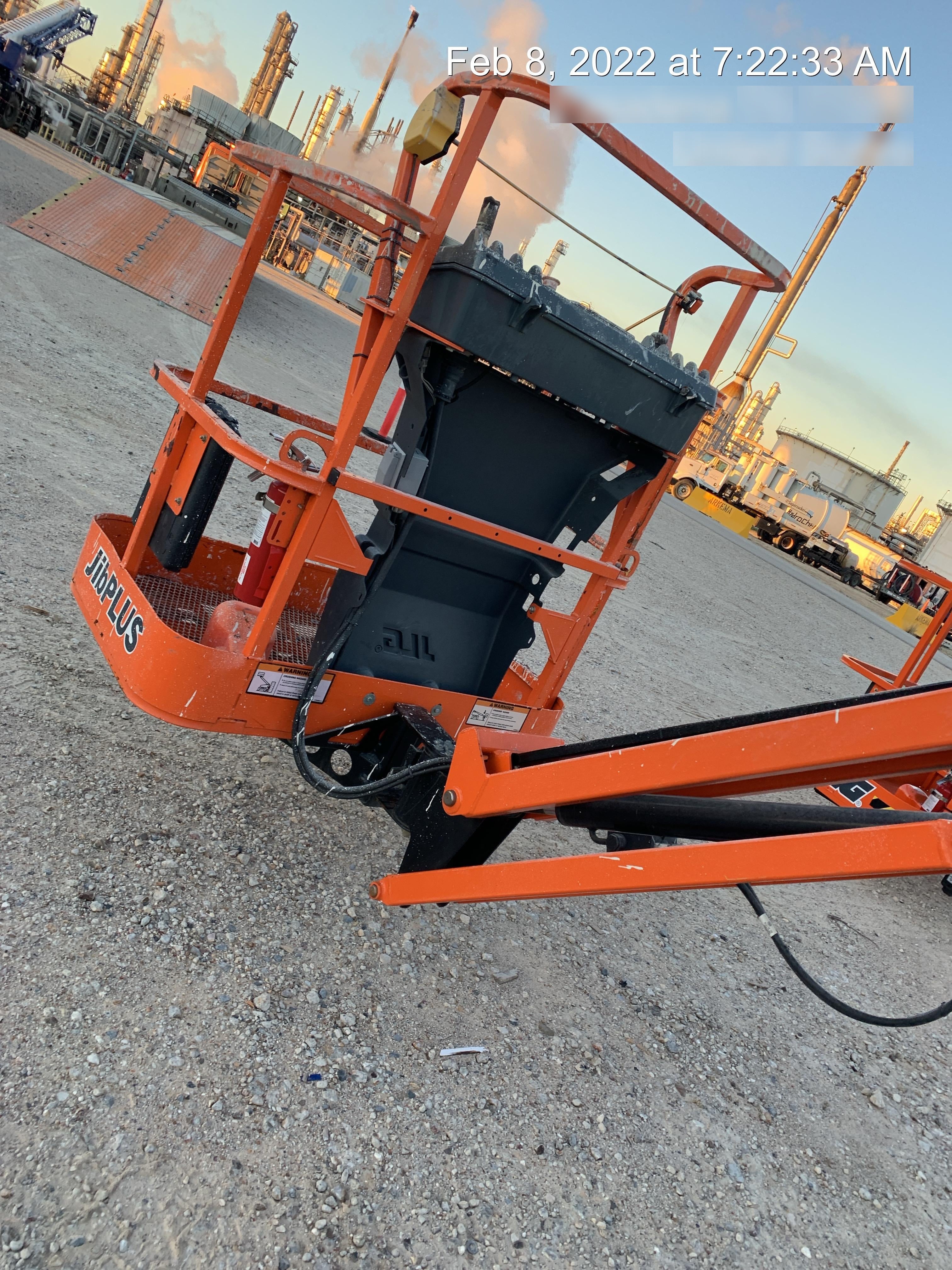 2019 JLG E400AJP