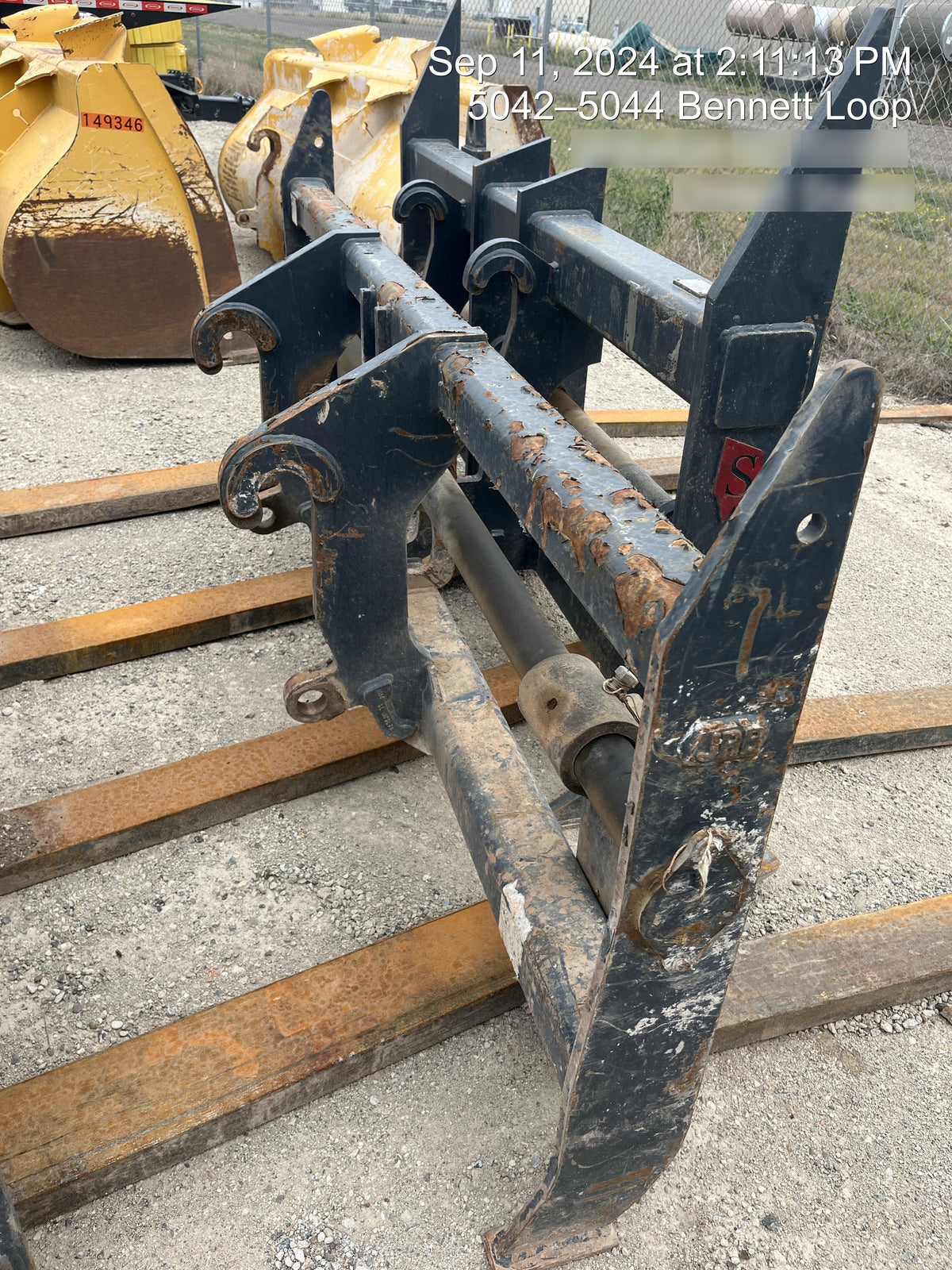 2023 PALADIN 96" Loader Fork Carriage - Paladin