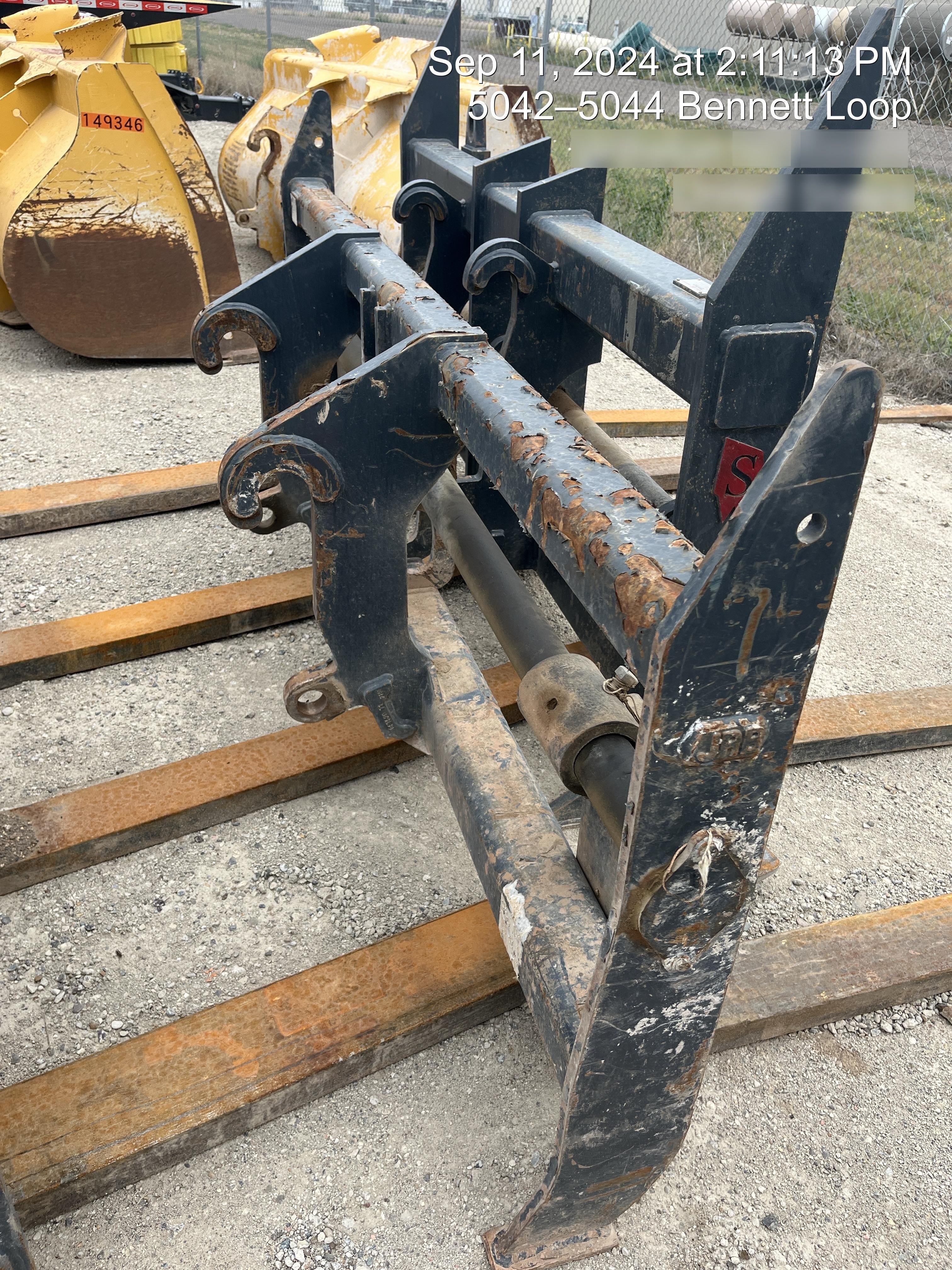 2023 PALADIN 96" Loader Fork Carriage - Paladin