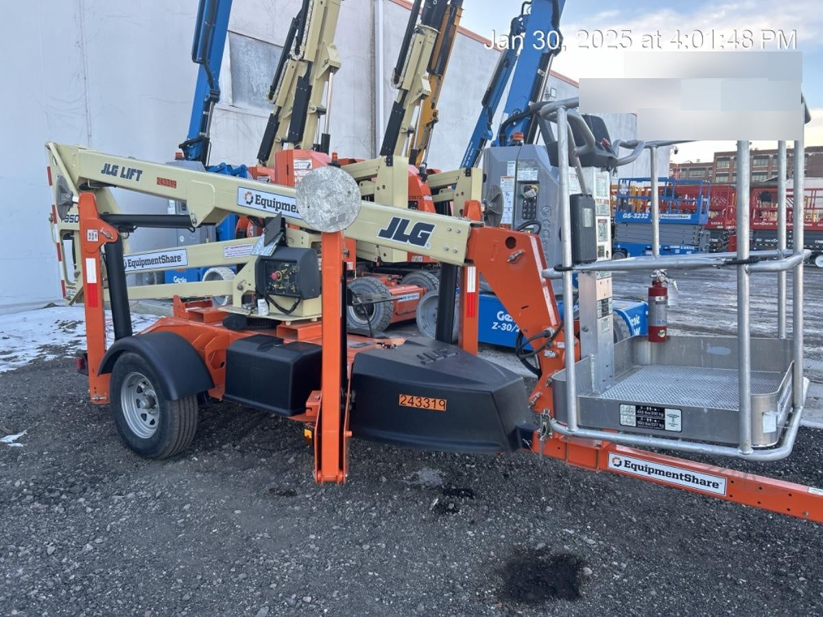 2022 JLG T350