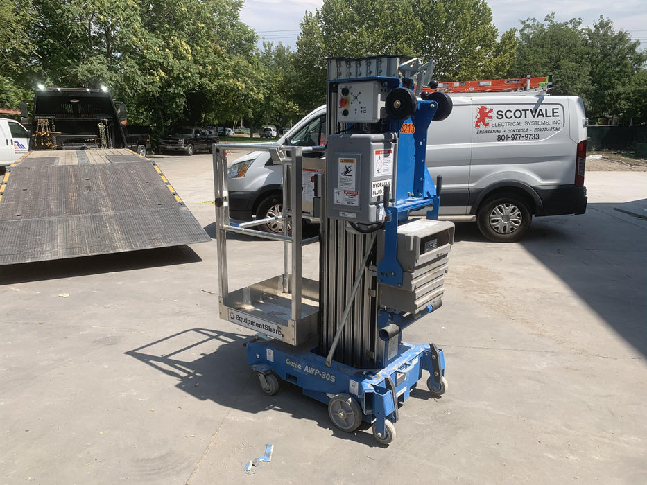 2019 GENIE AWP-30S
