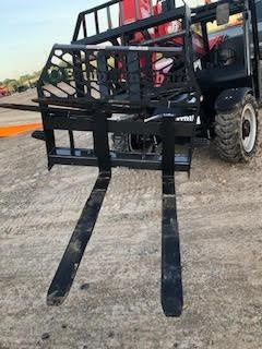 2020 PALADIN 48" Pallet Forks - Paladin