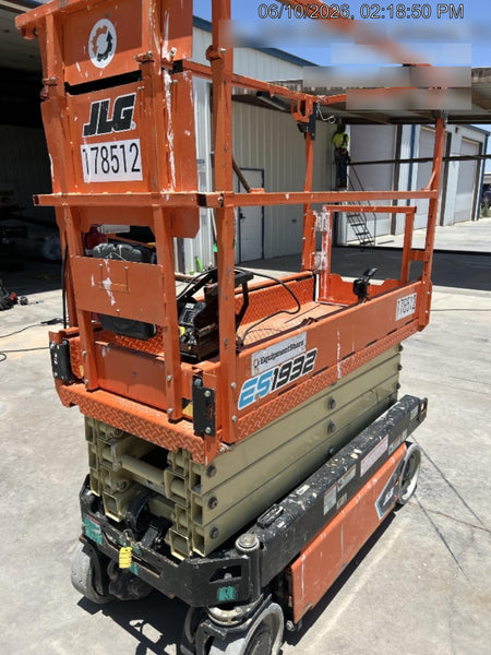 2021 JLG ES1932