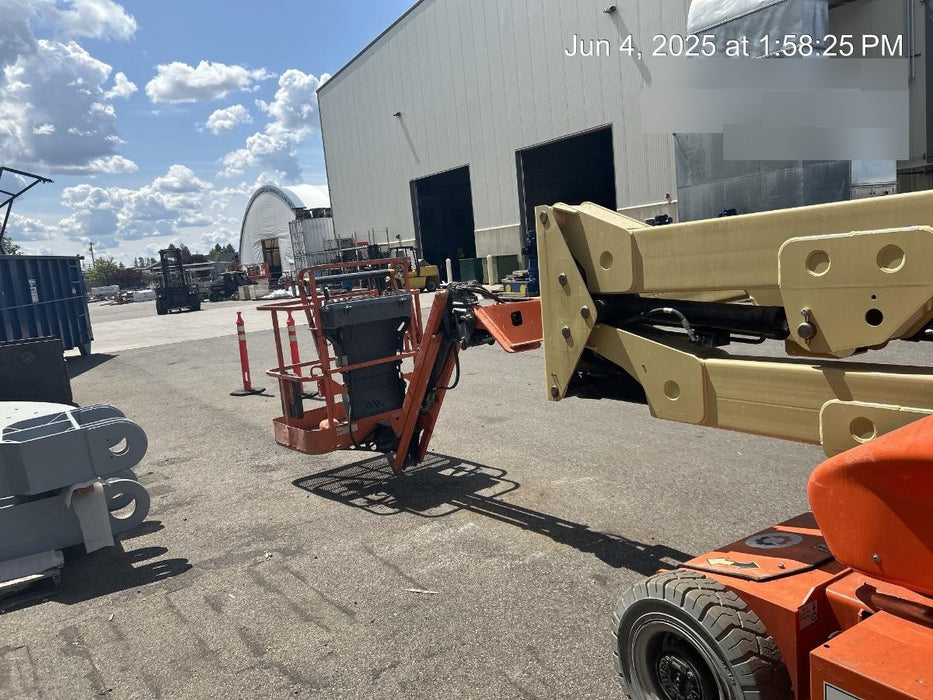 2019 JLG E400AJPN