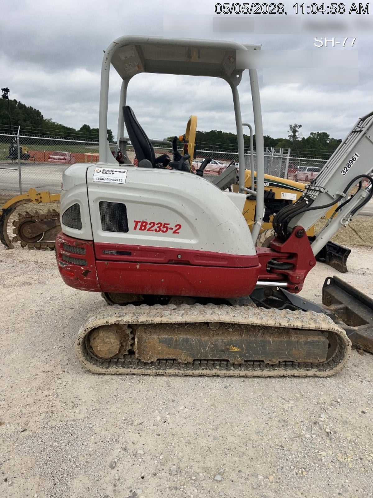 2023 TAKEUCHI TB235-2R