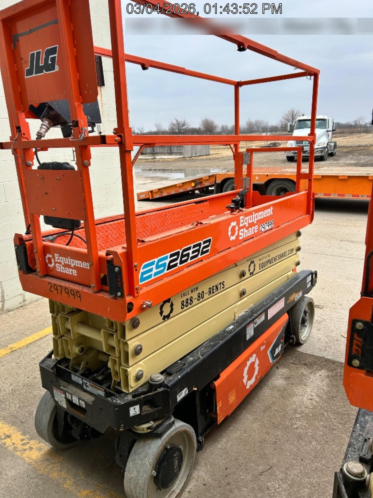 2023 JLG ES2632