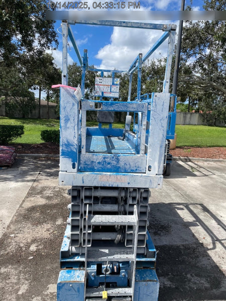 2022 GENIE GS-3232