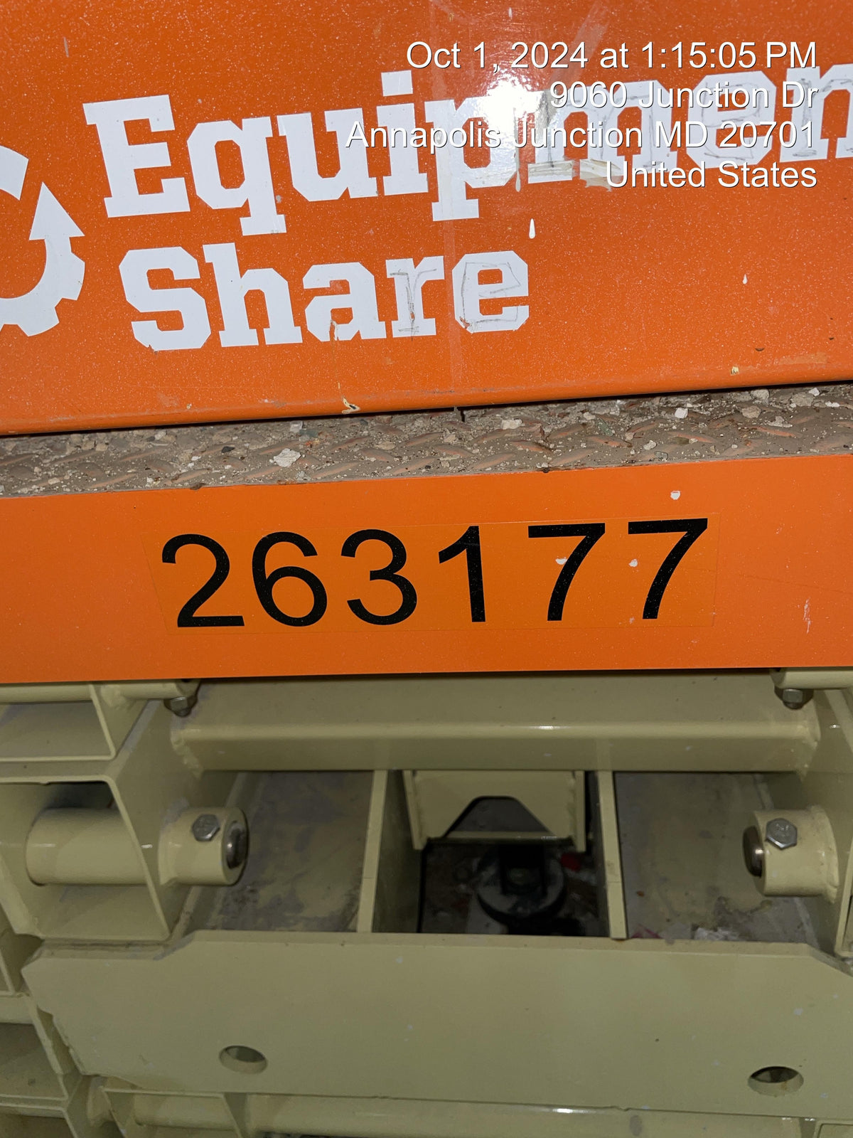 2022 JLG ES3246