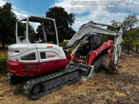 2021 TAKEUCHI TB250-2