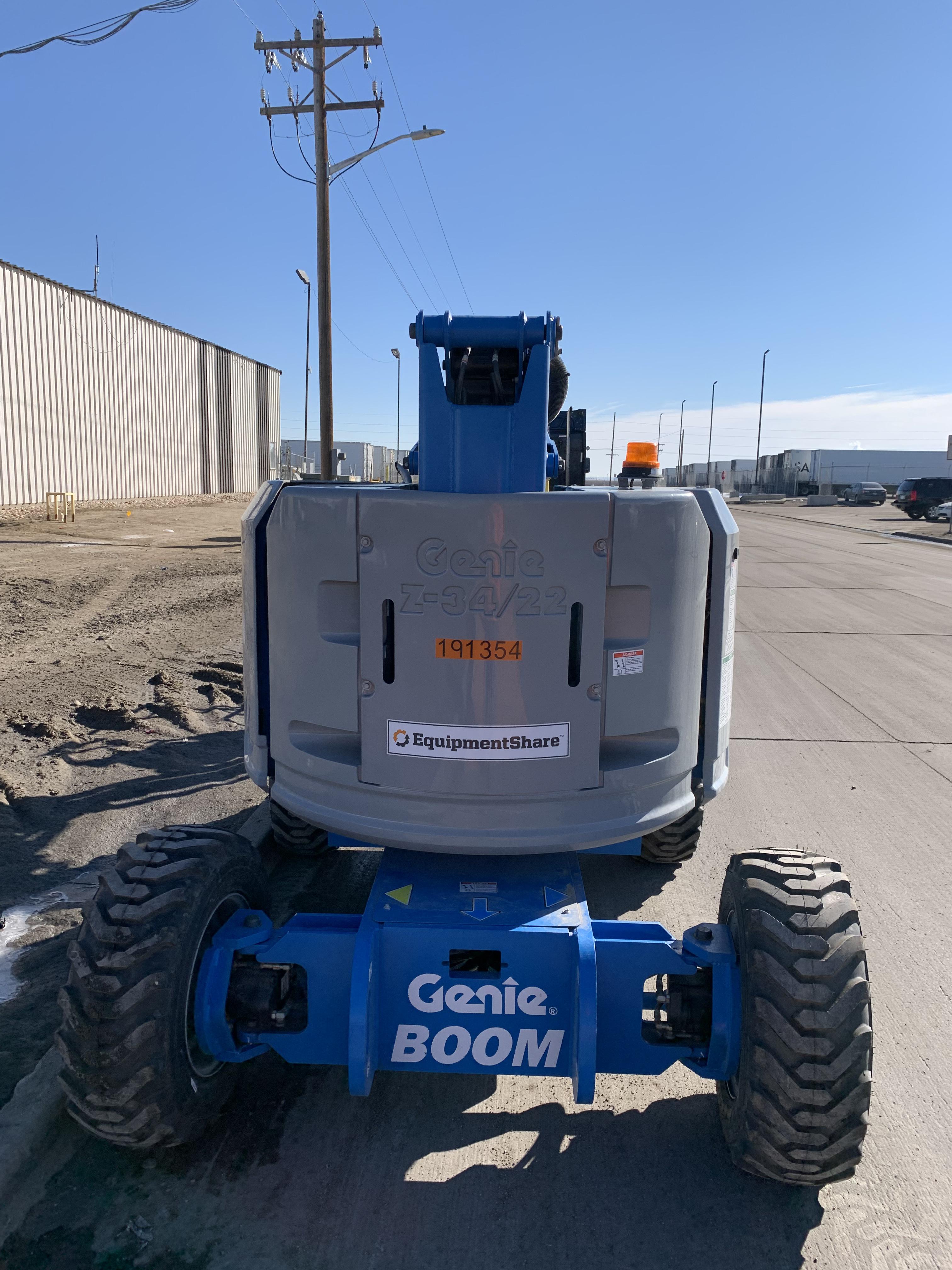 2021 GENIE Z-34 IC