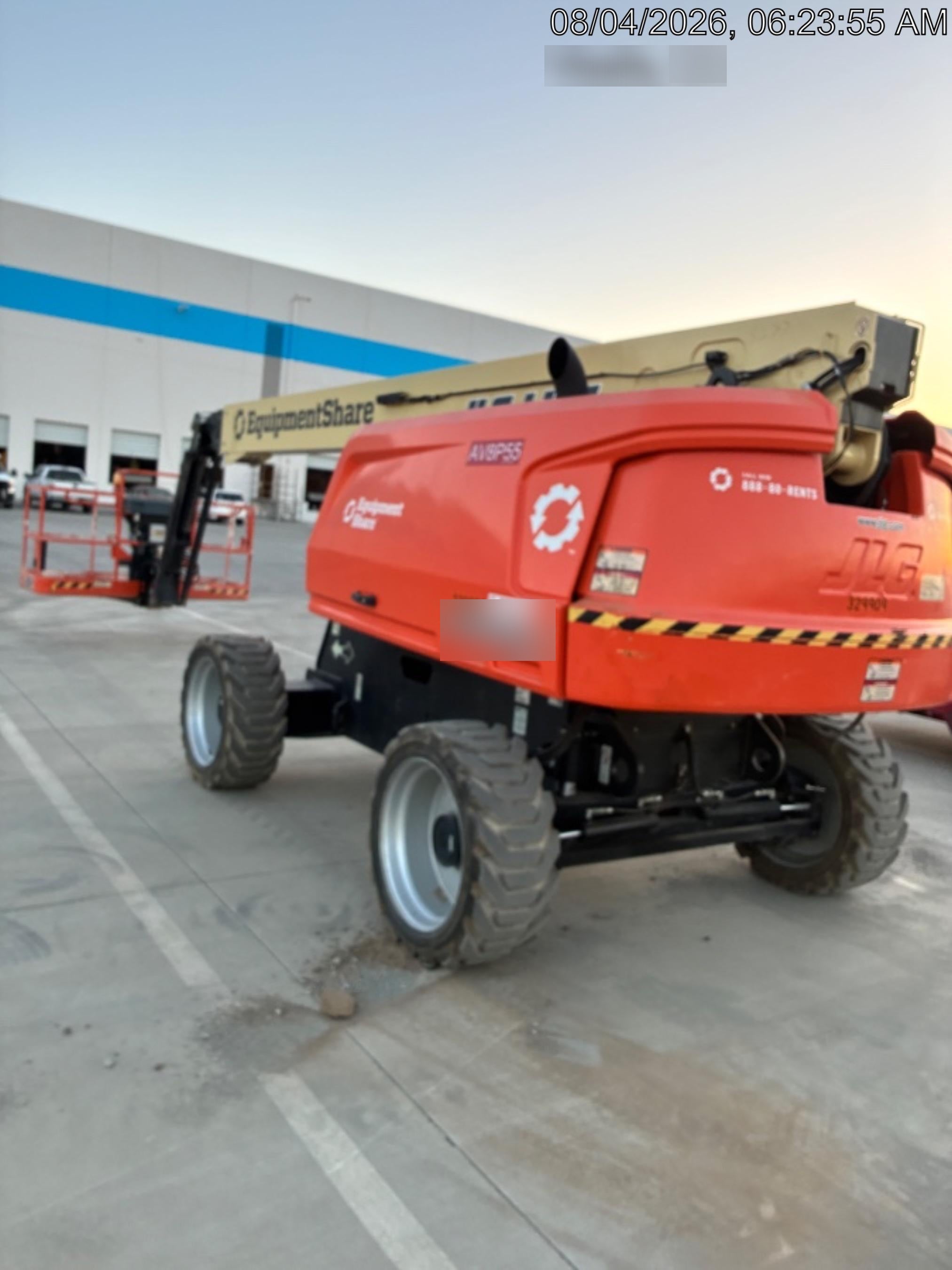 2023 JLG 660SJ