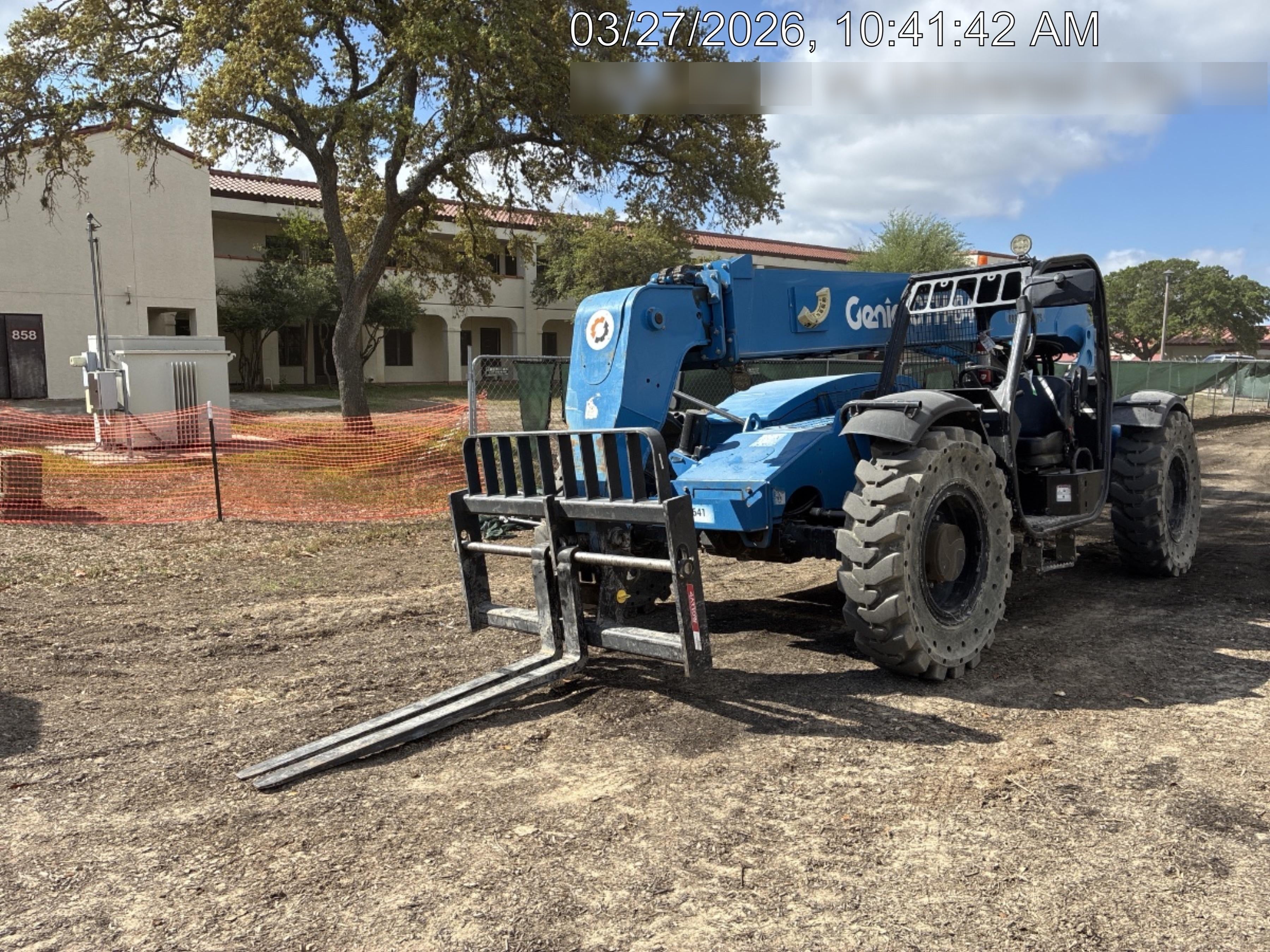 2017 GENIE GTH-844