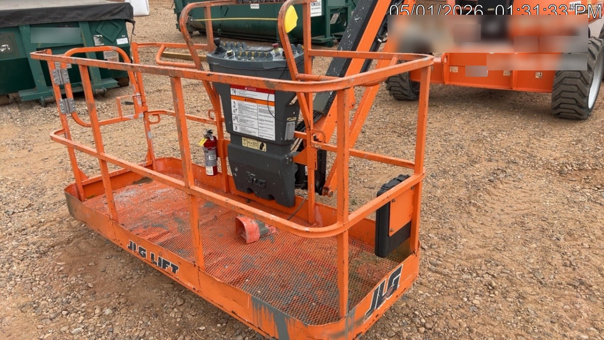 2019 JLG 600AJ