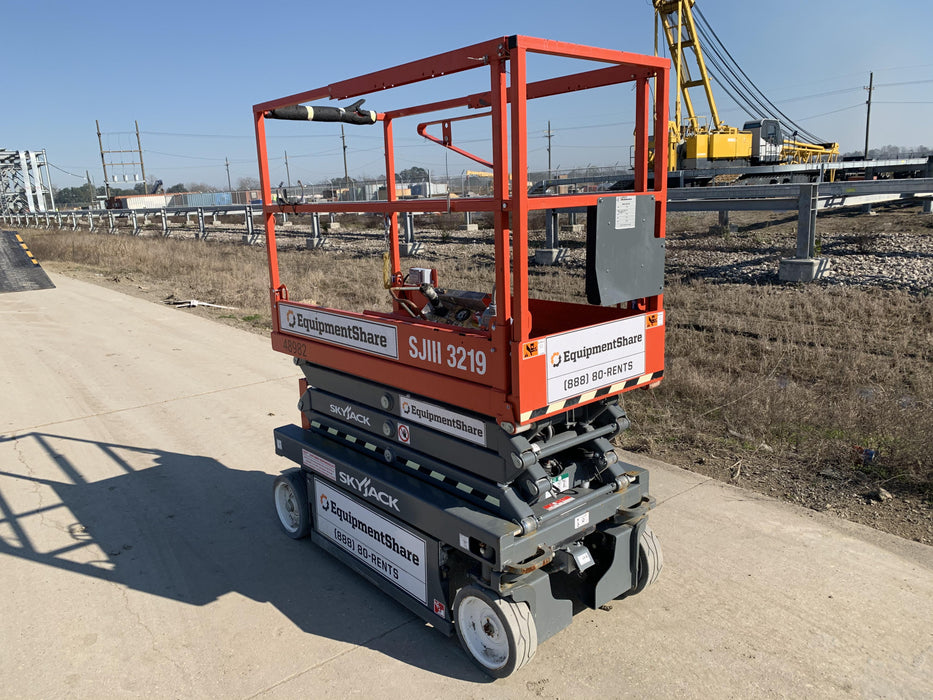 2019 Skyjack SJIII-3219 Standard Options, Trojan Batteries