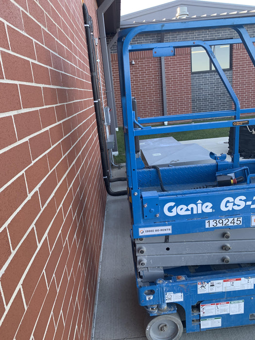2021 GENIE GS-1330m