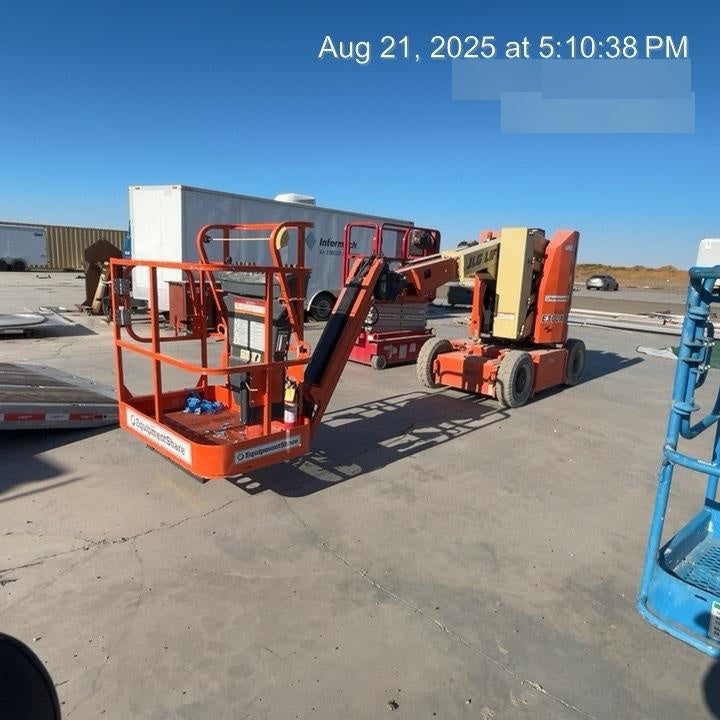 2019 JLG E300AJP