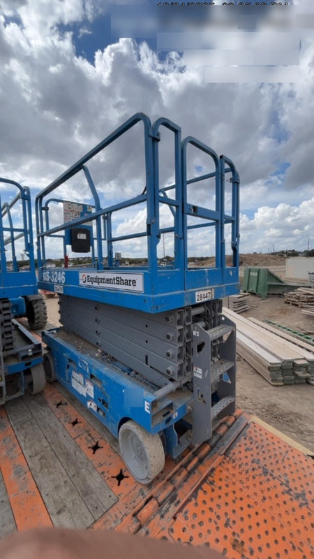 2022 GENIE GS-3246