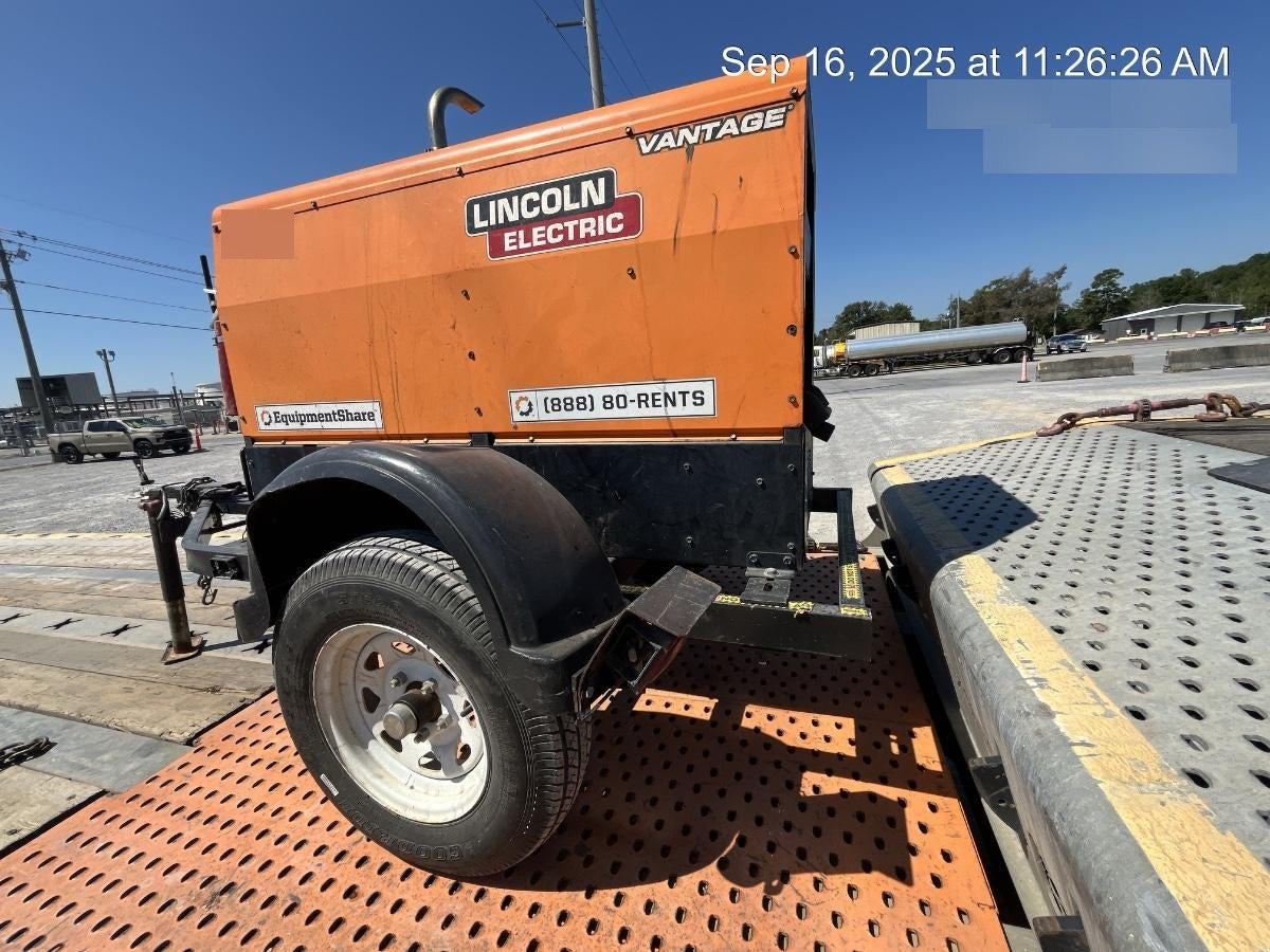 2021 Lincoln Electric Vantage 322 Vantage 322 Ready Pak 3 w/ Decals, ORANGE (includes trailer, cable rack, fender light kit) NO Telematics